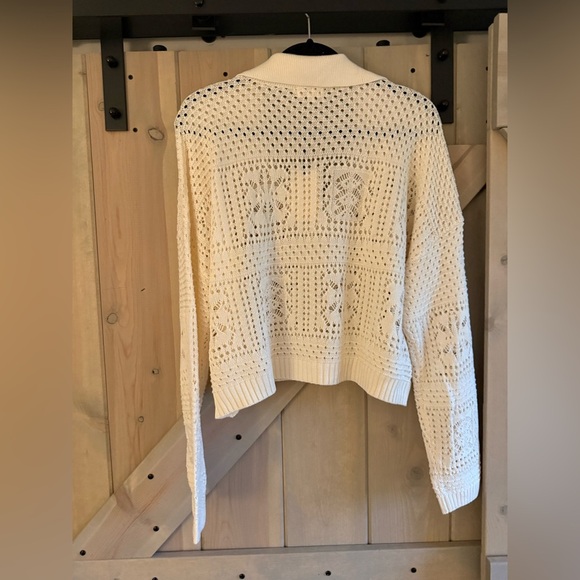 NWT Elan V-Neck Crochet Sweater - Picture 10 of 11